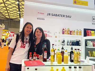 Spanish client from Sial China exhibition for glass sauce bottles