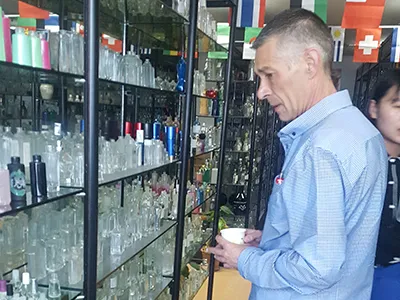 Dutch client visit for glass sauce bottles