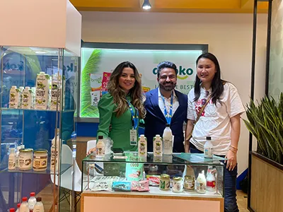 Brazilian client from Sial China exhibition for glass beverage containers