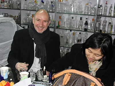 American client on-site meeting for glass mineral water bottles